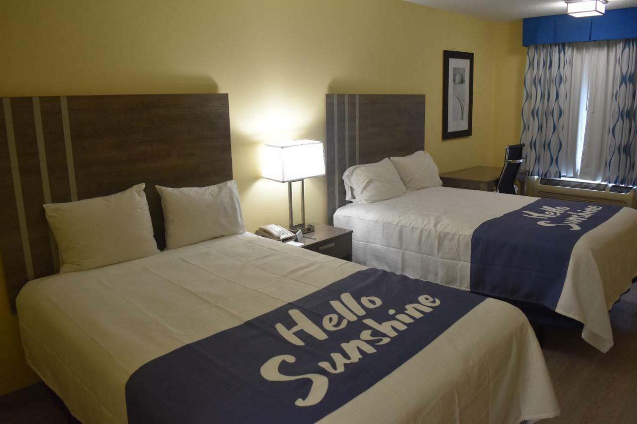 Days Inn By Wyndham Cape Carteret Exterior photo